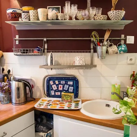 Superb Bright Apt Near Montmartre *